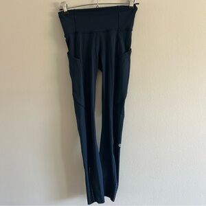 Lululemon Athletica Navy Leggings Sz 2 NWOT